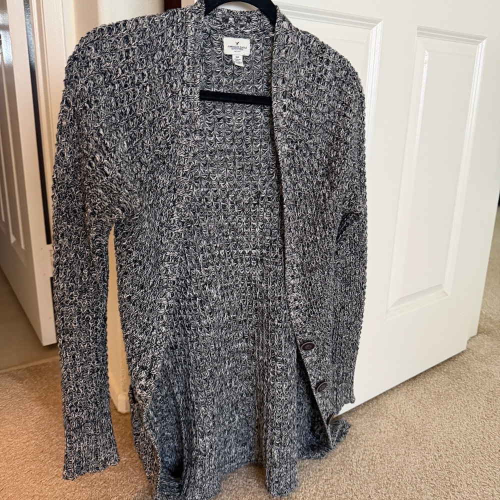 American Eagle Black/White Sweater Long Length Size Small